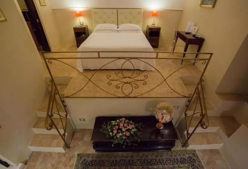 اتاق کلاسیک, Palazzo Viceconte