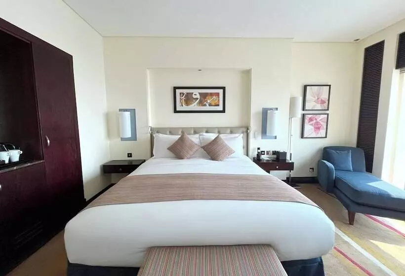 Superior Room City View, Sofitel Al Khobar The Corniche