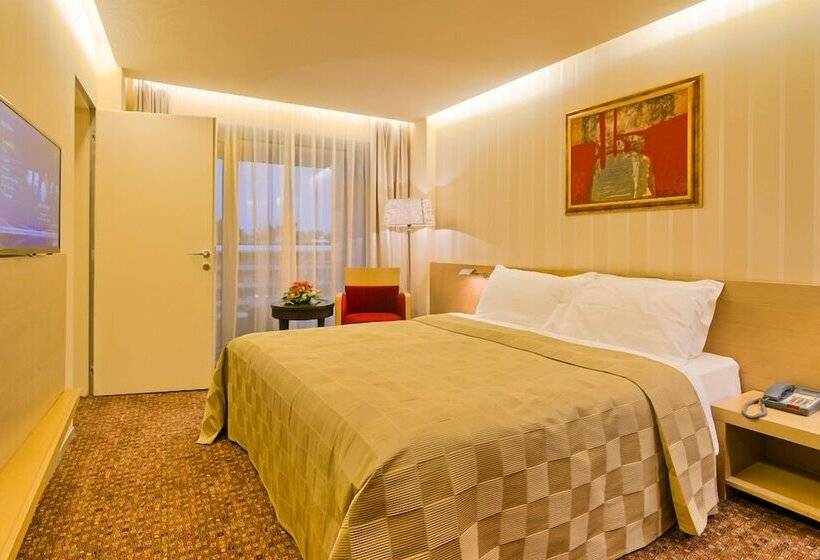 غرفة عائلية, Vega