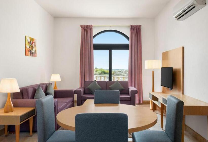 کلبه ییلاقی, Wyndham Garden Salalah Mirbat