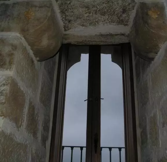 スタンダードルーム, Torre Fuerte Siglo Xiii