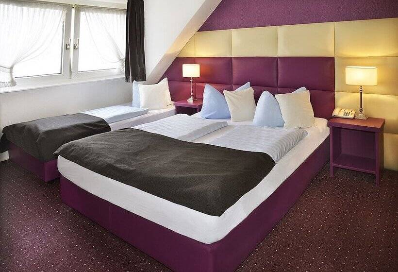 חדר סטנדרט, Am Wehrhahn