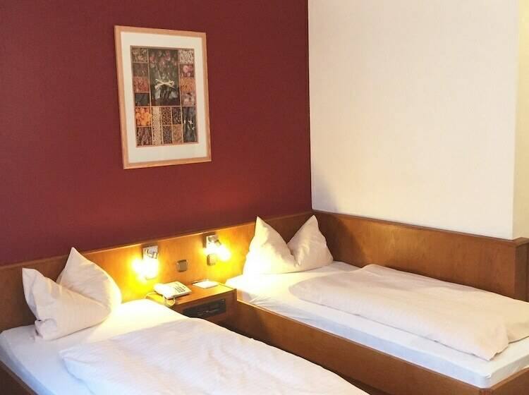 标准间, Ambassador