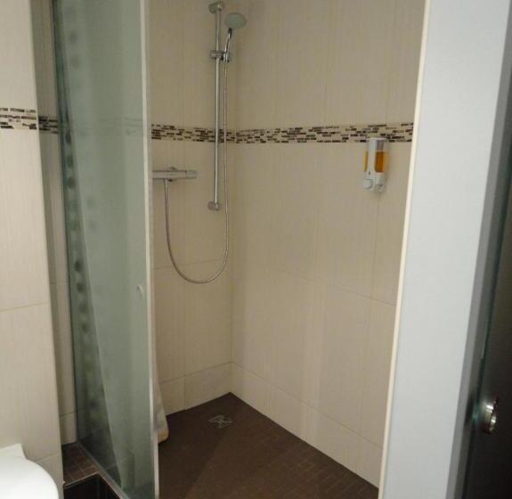 غرفة قياسية فردية, Grand Hotel Dream Main City Center