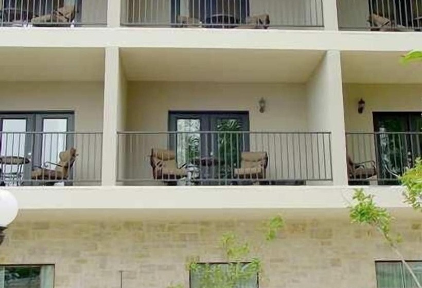 스탠다드 내측 룸, Hampton Inn & Suites Fredericksburg