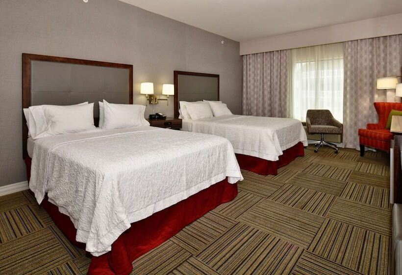 Quarto Estandar com Sacada, Hampton Inn & Suites Fredericksburg