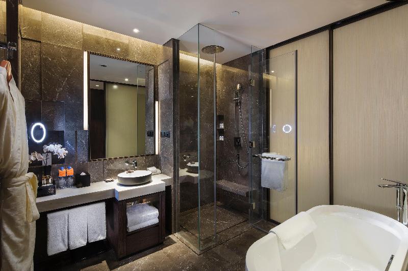 스탠다드 발코니 룸, Hampton Inn & Suites Fredericksburg