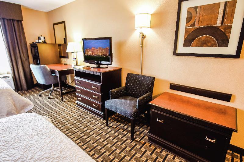 标准间, Hampton Inn And Suites Pine Bluff