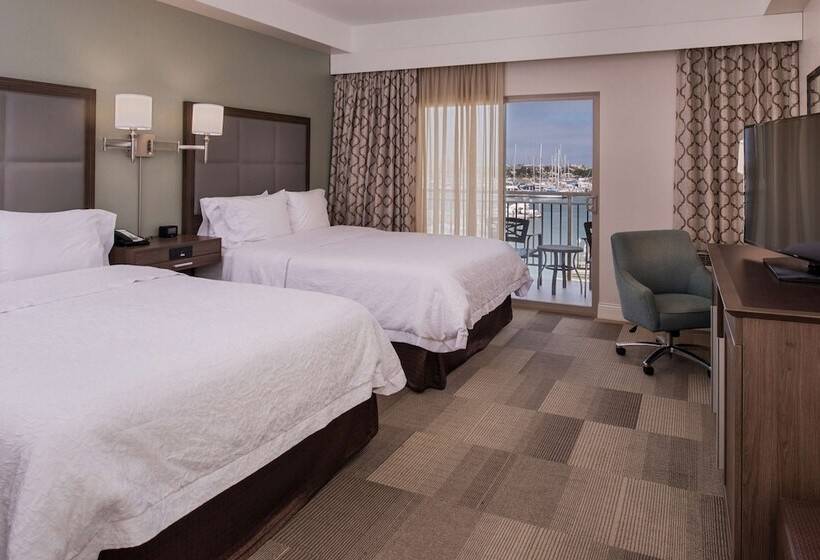 带2个双人床的标准工作室, Hampton Inn Channel Islands Harbor/oxnard