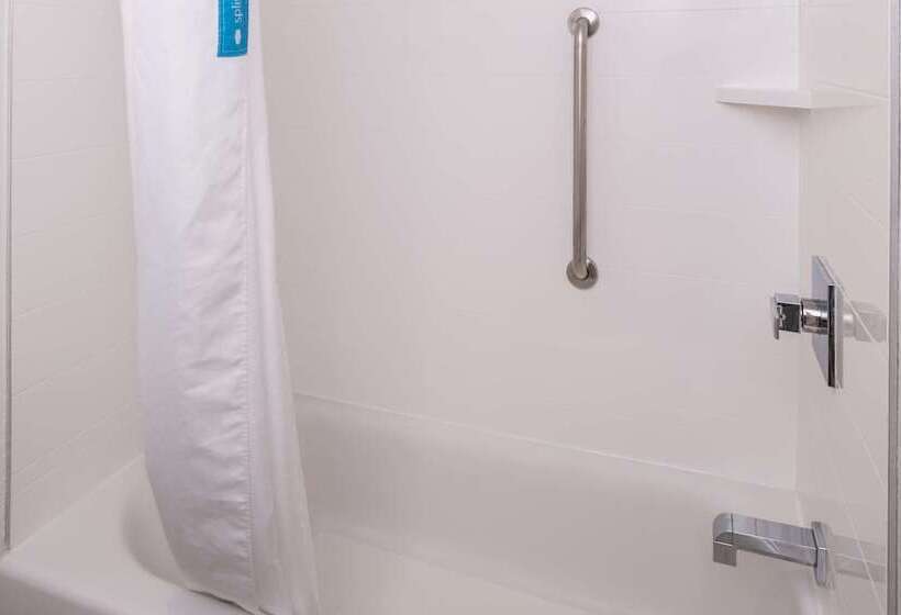 带2个双人床的标准工作室, Hampton Inn Channel Islands Harbor/oxnard