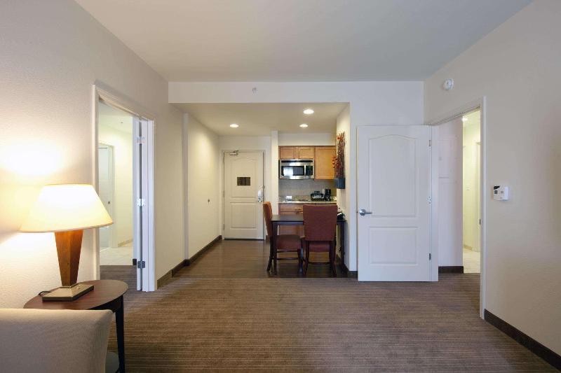 Люкс 2 Спальни, Homewood Suites By Hilton St. Louis  Galleria
