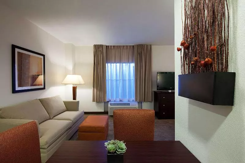 キングサイズベッドのスイートルーム, Homewood Suites By Hilton St. Louis  Galleria