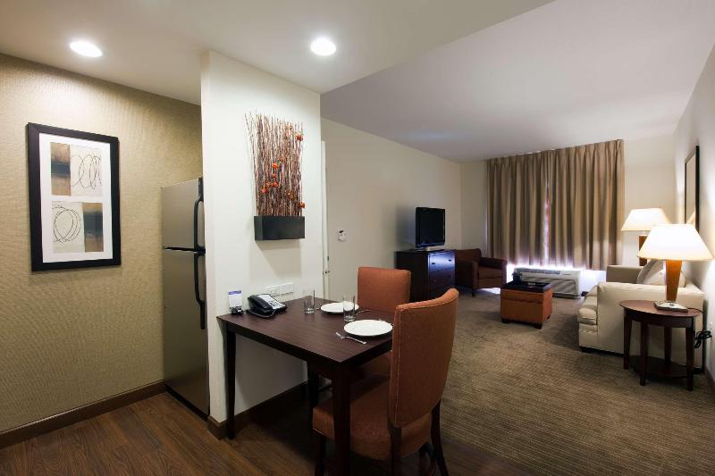 Люкс Кровать Кинг, Homewood Suites By Hilton St. Louis  Galleria