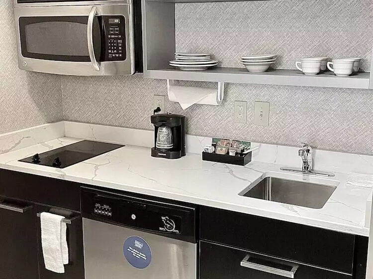 スタンダードスタジオ, Homewood Suites By Hilton York