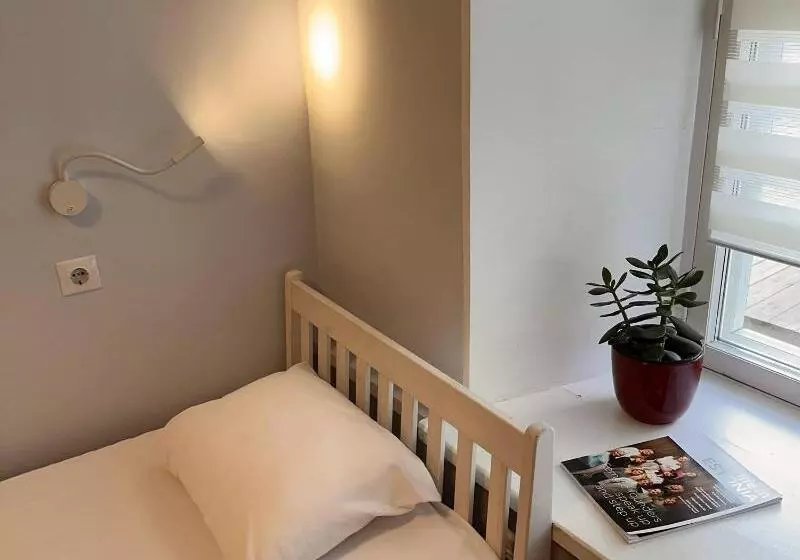 キングサイドベッドのスタンダードワンルーム, Homewood Suites By Hilton York