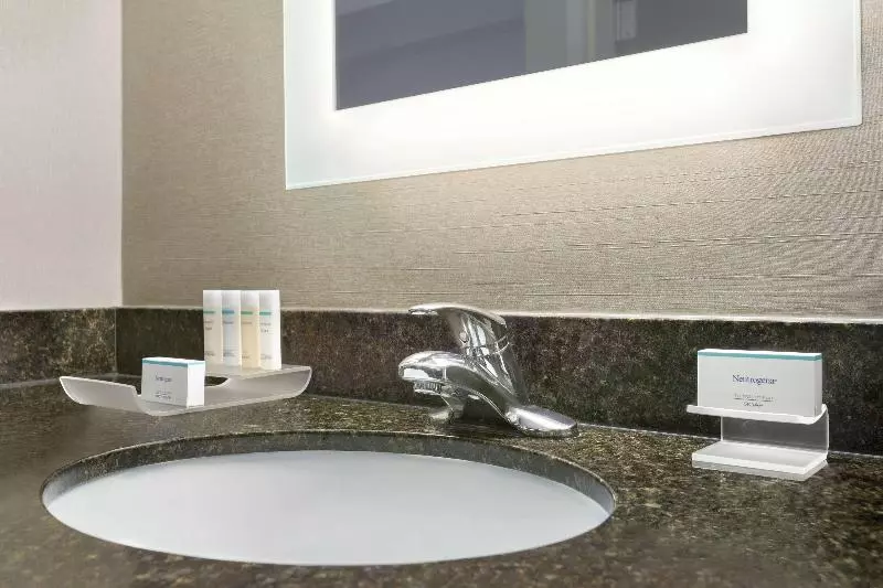 キングサイズベッドのスイートルーム, Homewood Suites By Hilton York