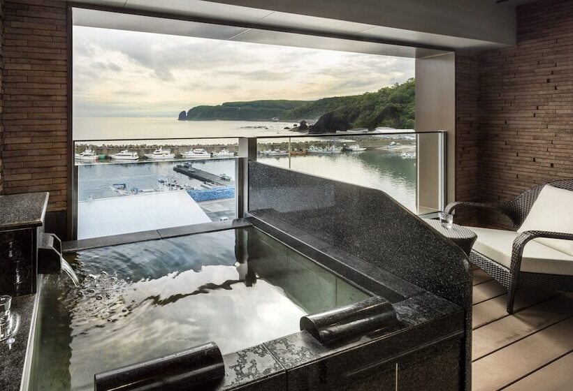 Люкс Клуб, Kitakobushi Shiretoko Hotel & Resort