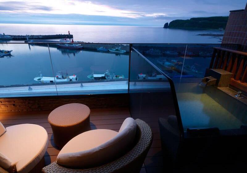 Люкс Клуб, Kitakobushi Shiretoko Hotel & Resort