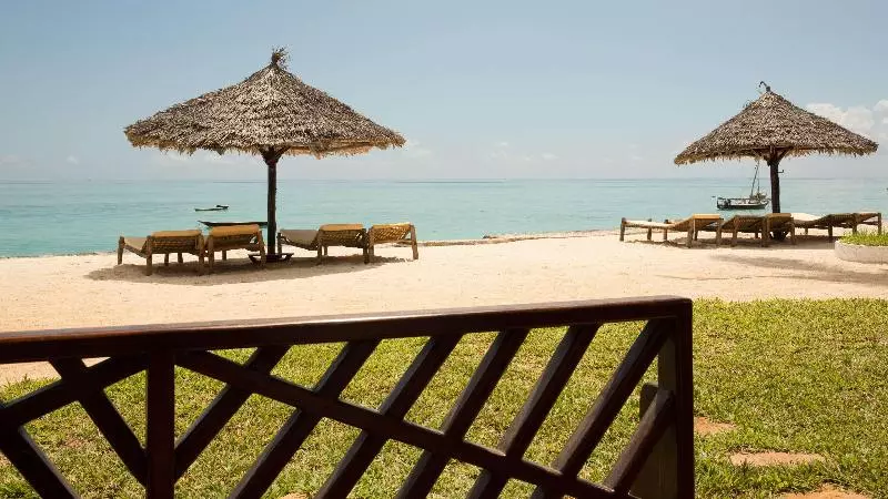オーシャンビュースタンダードルーム, Nungwi Beach Resort By Turaco