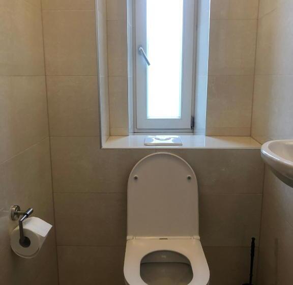 四人标准间, Pension Schmellergarten