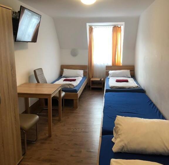 四人标准间, Pension Schmellergarten