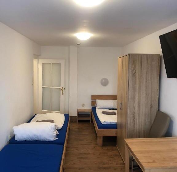 4인용 스탠다드 룸, Pension Schmellergarten