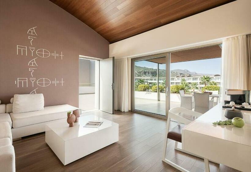 סוויטה דלוקס, Avra Imperial