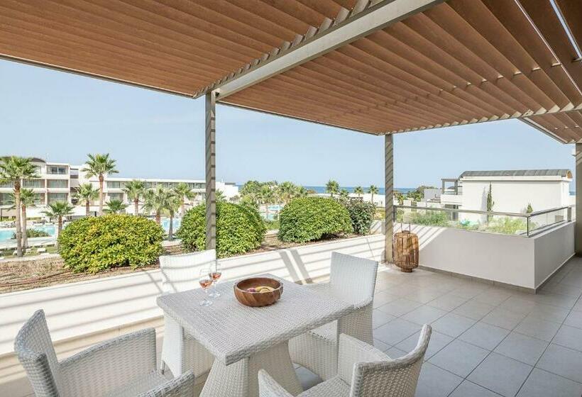 סוויטה דלוקס, Avra Imperial