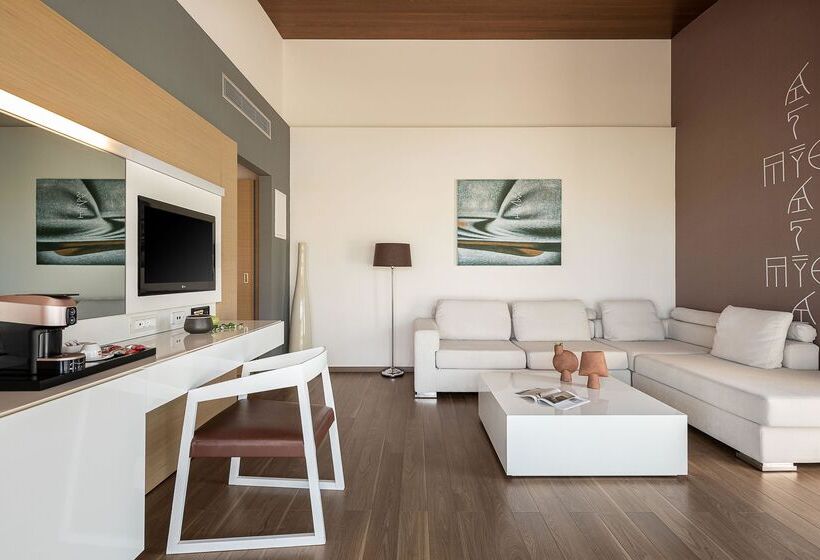 סוויטה דלוקס, Avra Imperial