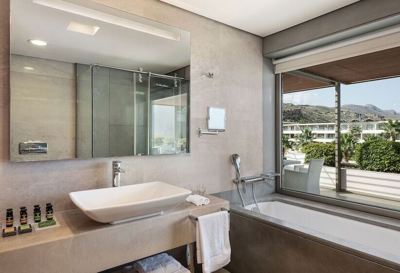 סוויטה דלוקס, Avra Imperial