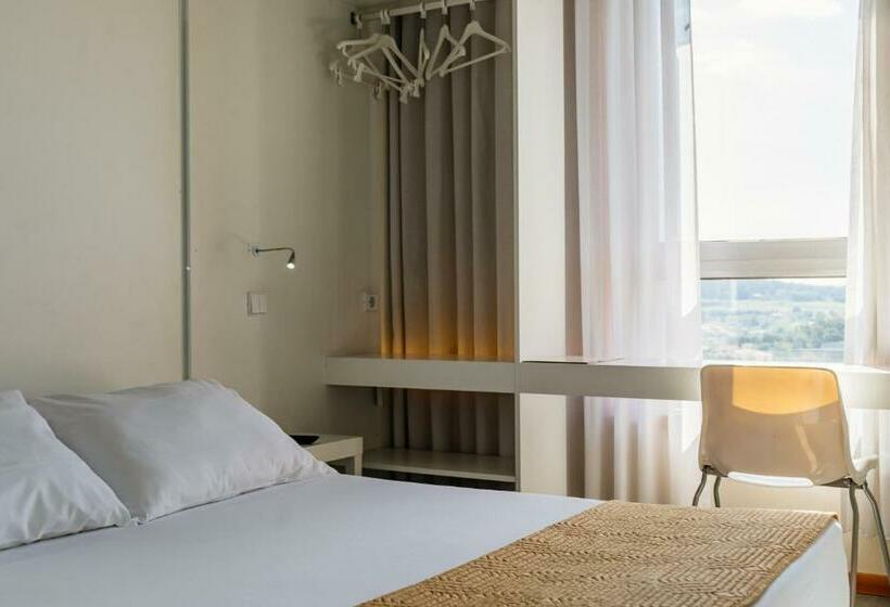 اتاق عادی, Basic Braga by Axis