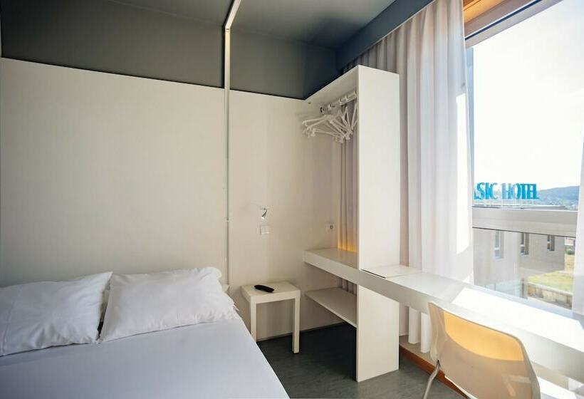 اتاق عادی, Basic Braga by Axis