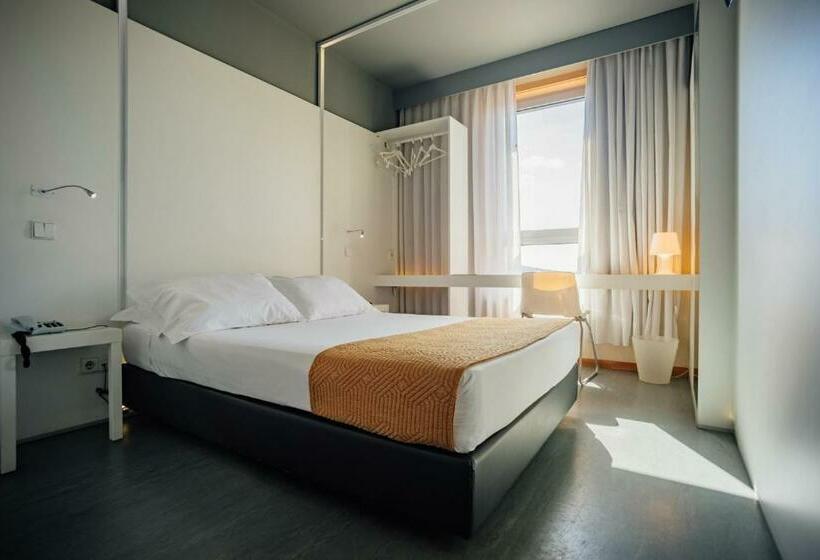 اتاق اجرایی, Basic Braga by Axis