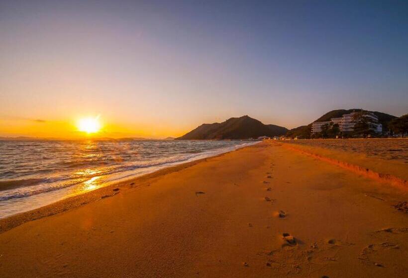 חדר סטנדרט נוף להרים, Diamond Setouchi Marine