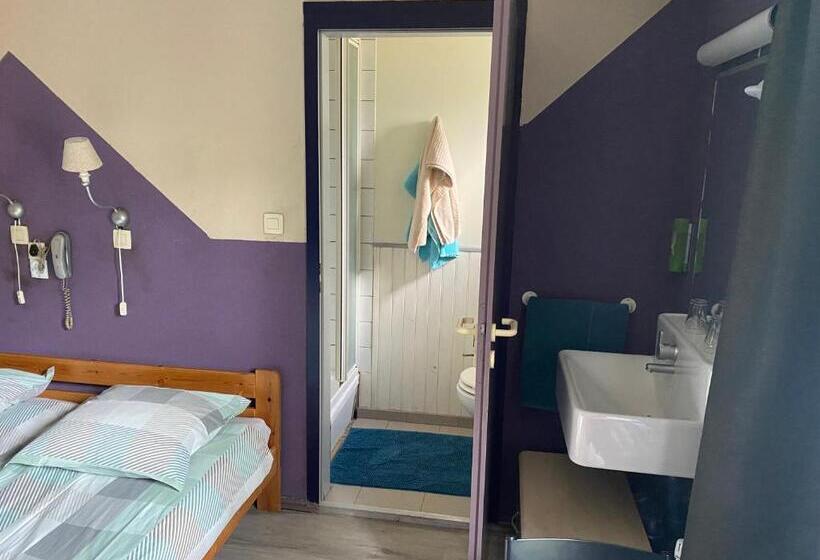 Номер Стандарт, Fauwater