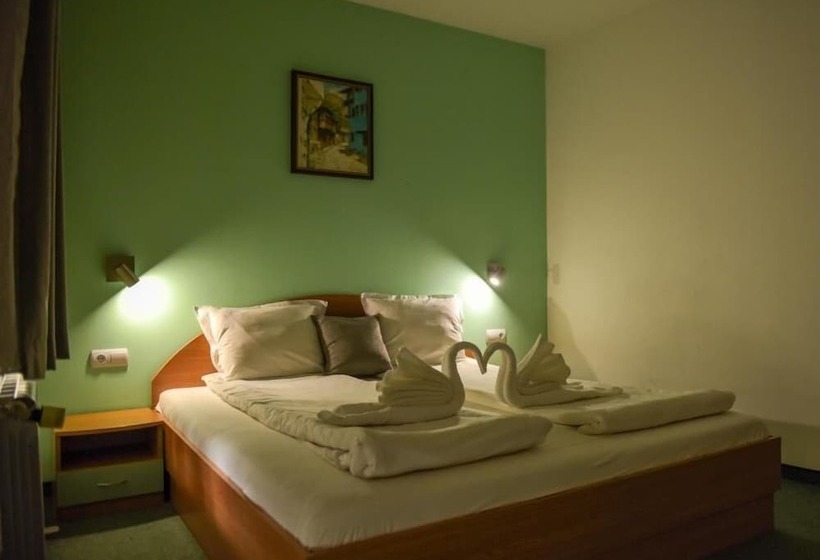 Номер Стандарт, Iceberg Bansko