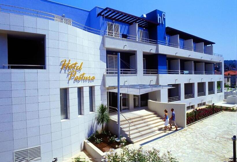 غرفة قياسية مطلّة علي الحديقة, Pastura