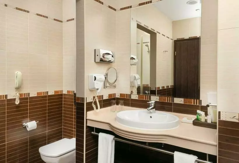 Deluxe-huone, Pirin Park