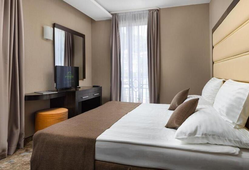 프레스티지 스위트, Pirin Park