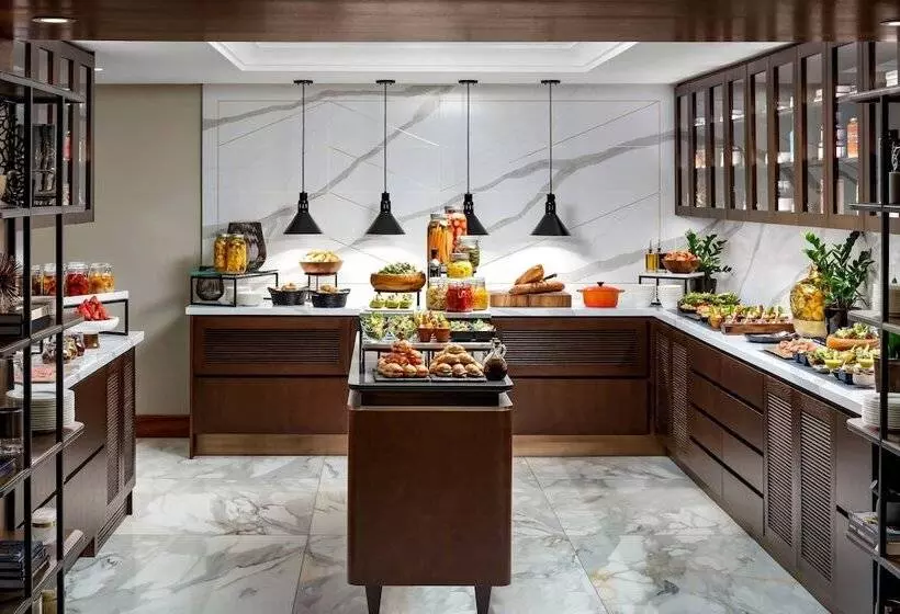 اتاق کلاب, The Ritzcarlton, Toronto
