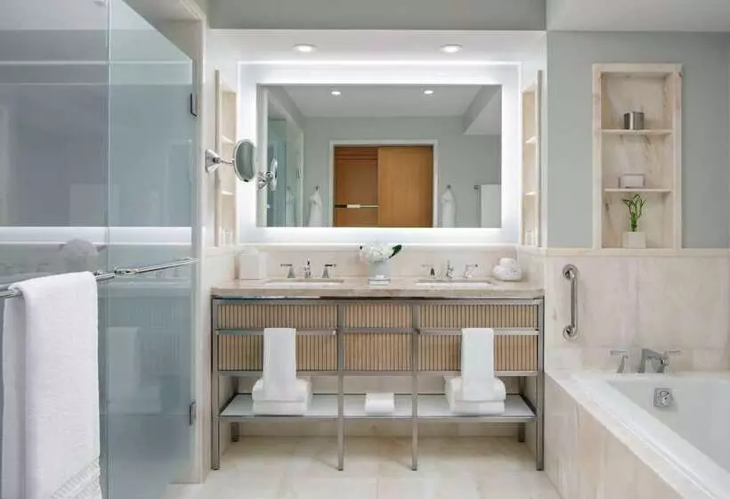 اتاق لوکس, The Ritzcarlton, Toronto
