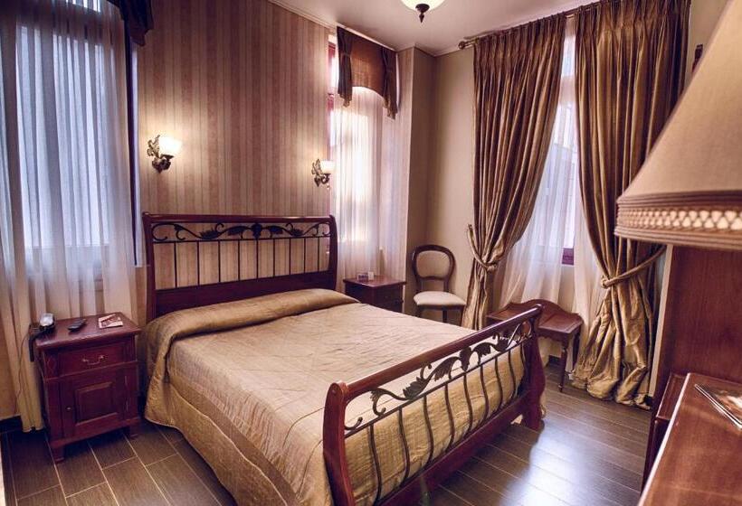 اتاق سوپریور, Theofilos Paradise Boutique