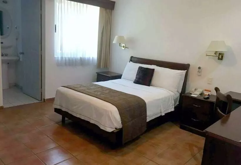 سوییت جونیور, Best Western Saltillo