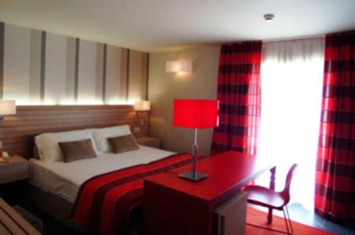 غرفة قياسية, El Homs Palace