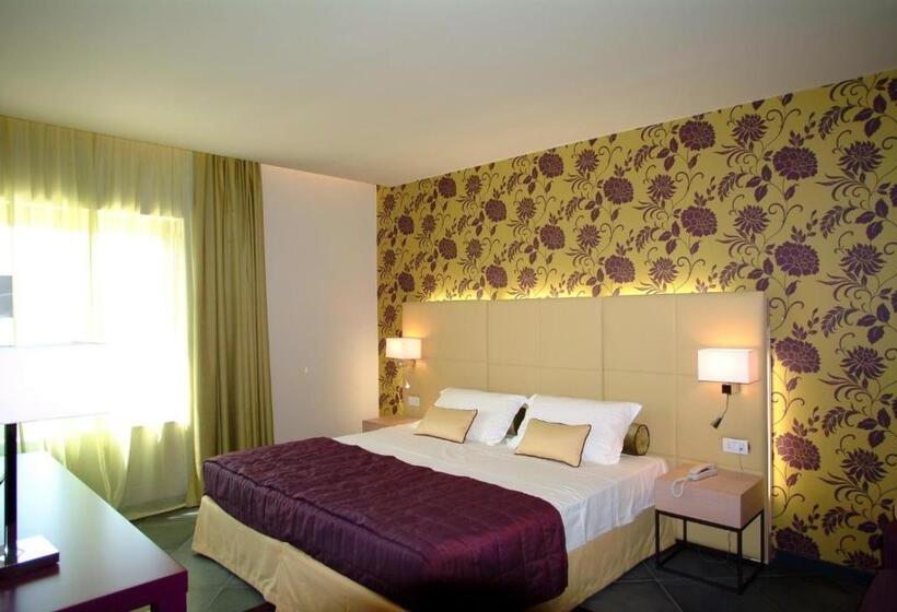 غرفة سوبيريور, El Homs Palace