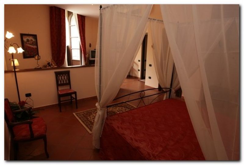 Полулюкс, Grand Hotel Capodimonte