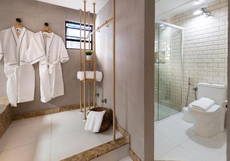 جناح مزود بجاكوزى, Hm