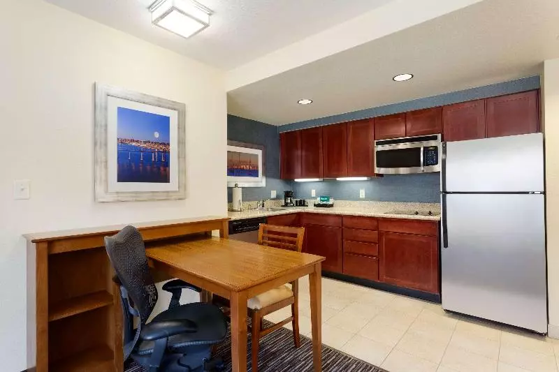 キングサイドベッドのスタンダードワンルーム, Homewood Suites By Hilton San Diego Airport/liberty Station