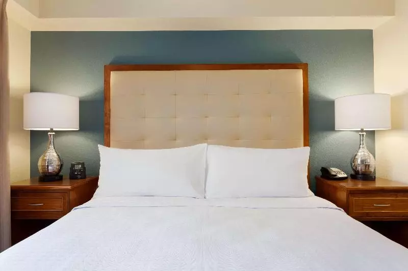 キングサイドベッドのスタンダードワンルーム, Homewood Suites By Hilton San Diego Airport/liberty Station