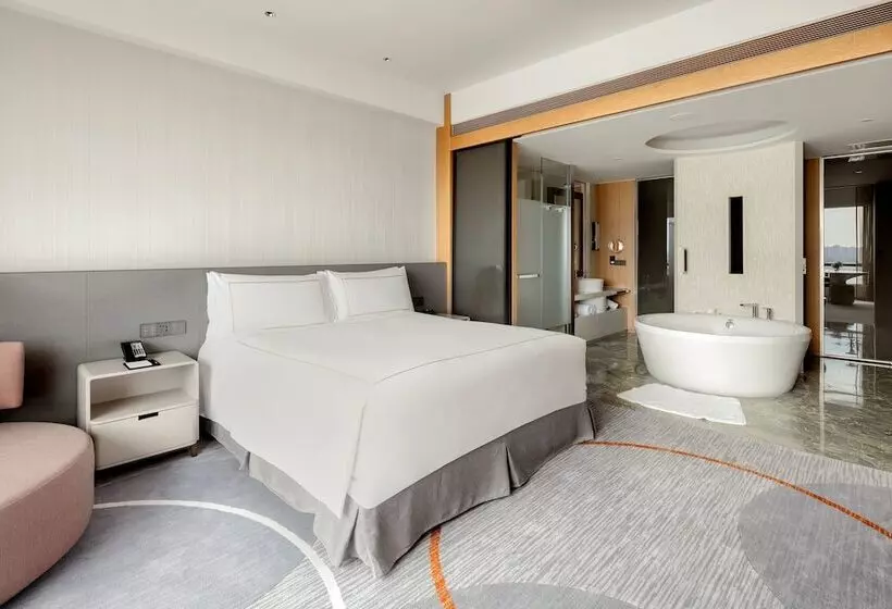 湖の見えるプレミアムルーム, Intercontinental Suzhou Hotel, An Ihg